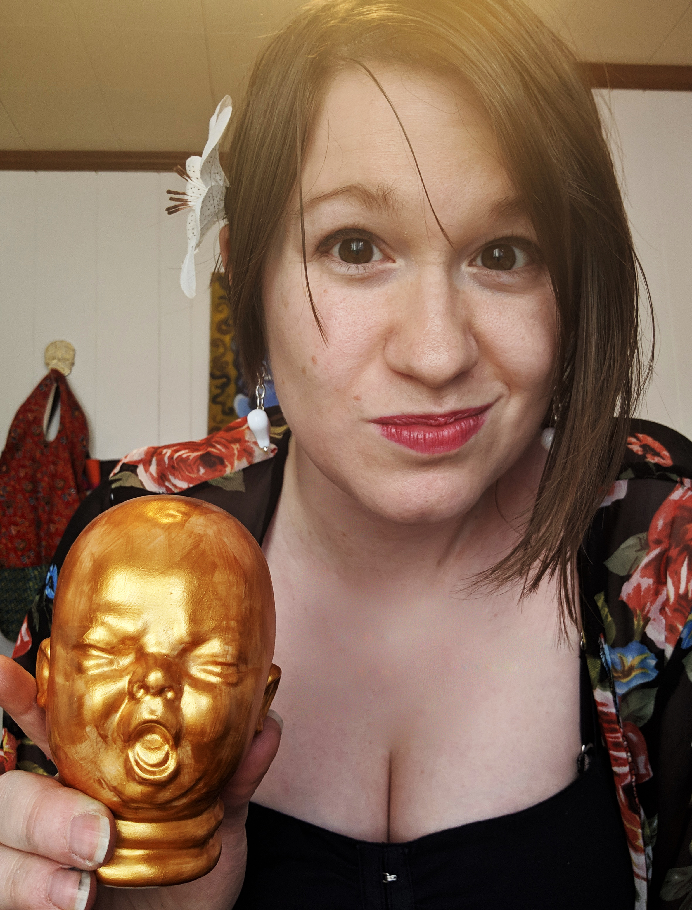 00000PORTRAIT_00000_BURST20190311175233624